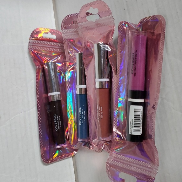 4 Covergirl Melting Pout Vinyl Vow Matte Liquid Lipsticks Lip Color 3.5 NWT - Picture 14 of 14